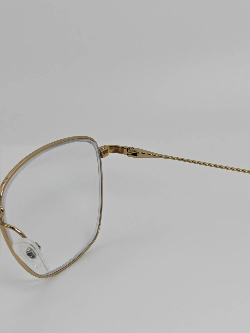 Future. Titianium. Gold Metal Square Eyeglasses.